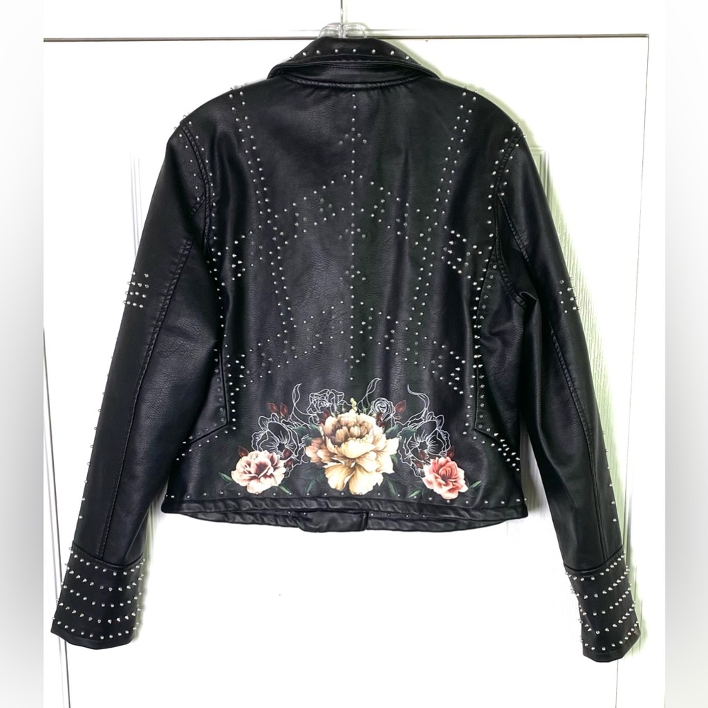 Blank NYC Black Studded Faux Leather Floral Stud Studded Biker Moto Jacket - Picture 9 of 9